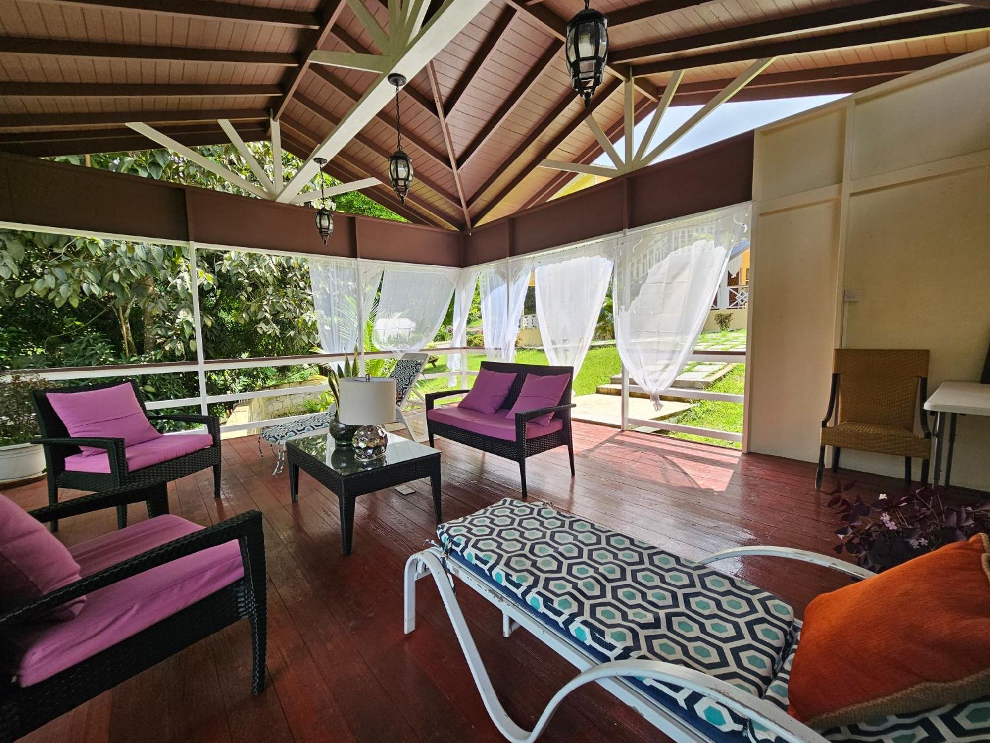 Ferienwohnung Royal Escape - 2 Anse La Raye Exterior foto